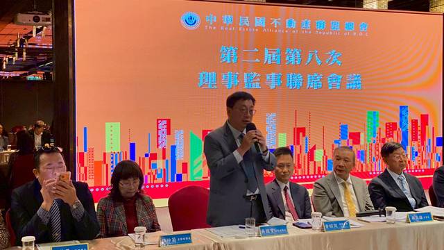 1380126_8074bb4afff0493b3901d67fdcae6ff8